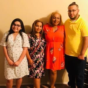 Meet your Posher, Eva